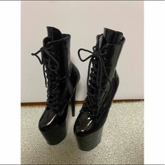 値下げしました！PLEASER ヒールブーツ