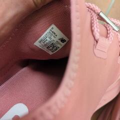 ニューバランス シューズ 31センチ ピンク　の画像