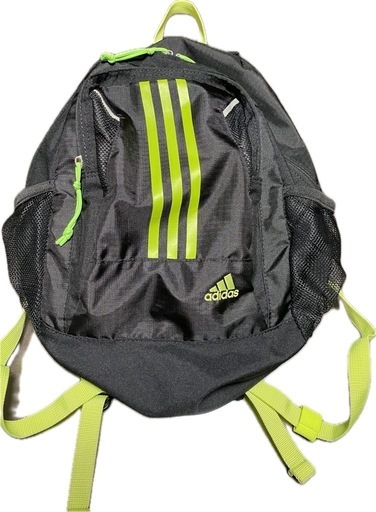 adidas ネオンカラーバッグ