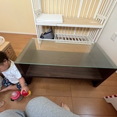 ガラステーブル
の画像