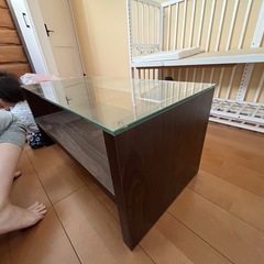 ガラステーブル
の画像