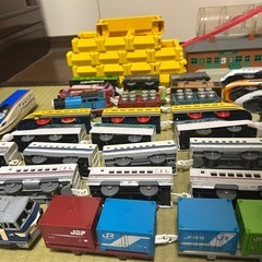 トミカ　プラレール多数　動作未確認ですの画像