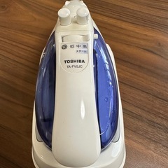 TOSHIBA製スチームアイロンの画像