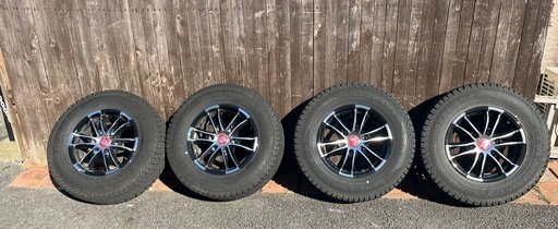 ハイエース　スタッドレスタイヤ　ホイールセット 195/80R15