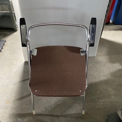 在庫12脚‼️折り畳みミーティングチェア　茶色の画像