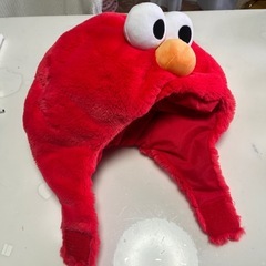 エルモの被り物の画像