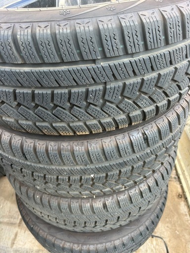 冬用アルミタイヤ。