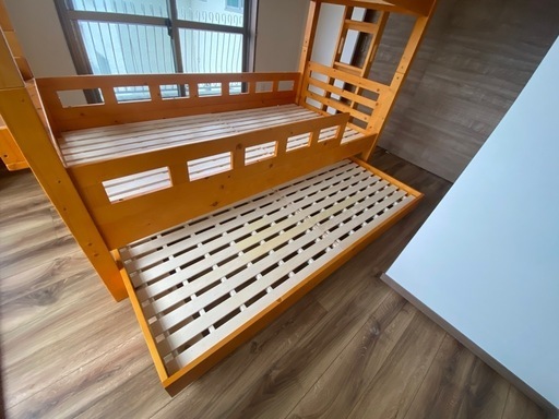 3段ベッド 中古 便利で貴重な3段ベッド①！