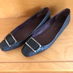 BANANA REPUBLIC ローヒールパンプスの画像