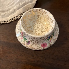 ティーストレーナー　花柄 陶器製　イギリス 紅茶の画像