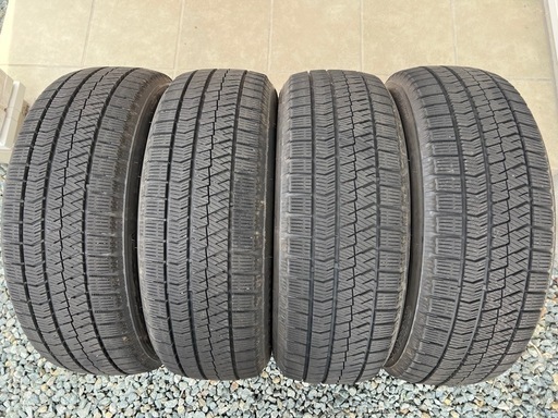 215/60R17ブリヂストン VRX2スタッドレス アルファード エスティマ ヴェルファイア