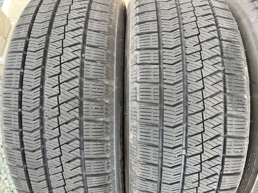 215/60R17ブリヂストン VRX2スタッドレス アルファード エスティマ ヴェルファイア