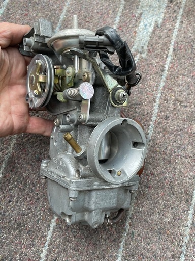 CRM250AR MD32 キャブレター 中古パーツ　ホンダ