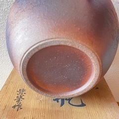 【値下しました】信楽焼 花器 花瓶　紫峯作 金彩花 の画像