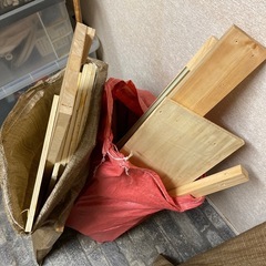 【早い方優先
10/21まで取りに来れる方】無料　 木端材　