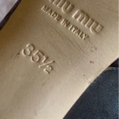 miumiu レディースショートブーツの画像