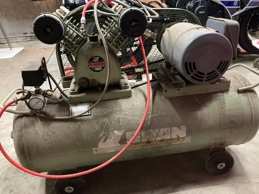 【ジャンク品】業務用エアーコンプレッサー