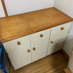 収納棚　