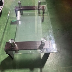 ガラステーブル
の画像