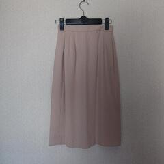 レディーススーツの画像