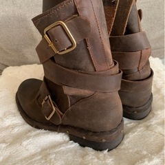 レディース ショートブーツの画像
