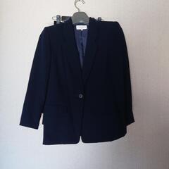レディーススーツ