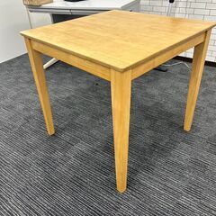 【汚れあり】木製テーブル　カフェテーブル　ダイニング　正方形