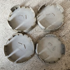 ダイハツ純正センターキャップの画像
