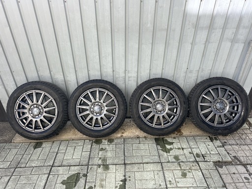 美品2021年製スタッドレスタイヤ14インチ