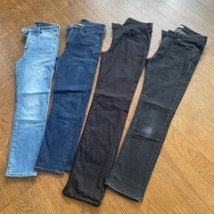 UNIQLO ジーンズコットンパンツ　4本セット