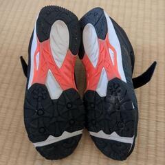 子供用スニーカー  asics  22.0cmの画像