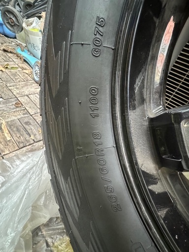 スタッドレスタイヤ225/60R18 トヨタプラド150