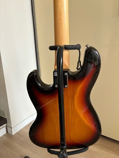 fender traditional jazz base  made in japan 
