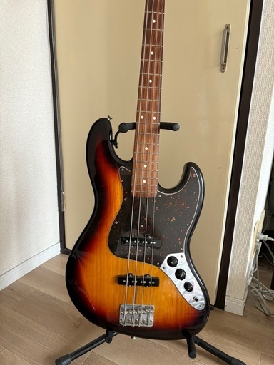 弦楽器、ギター fender traditional jazz base  made in japan