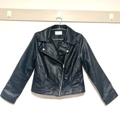 中古　レディース　レザージャケット　L　avail　黒