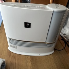 数回のみ使用。加湿セラミックファンヒーター　　