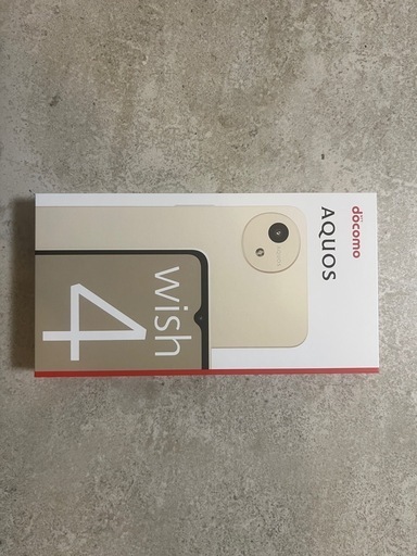 【送料無料、新品未使用】AQUOS wish4 SH-52E ホワイト　SIMフリー
