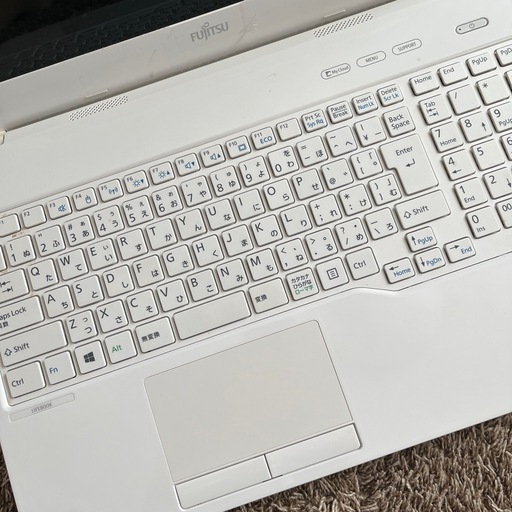 ノート型パソコン