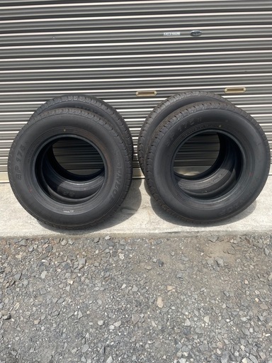 中古タイヤ出ました！極上ハイエースや、キャラバンなどにダンロップSP-175！商用車タイヤ195/80R15