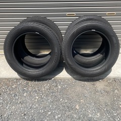 中古タイヤ出ました！早い者勝ち！グッドイヤー　225/55R17 アシュアランス　ウェザーレディー　バリ山！　オールシーズン　シャラン　パサート等に！　