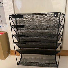 【美品】書類ラックの画像