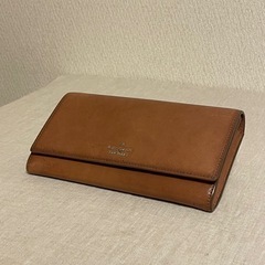 締め切りました！　ケイトスペード　お財布の画像