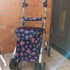 シルバーカーおゆずりします
