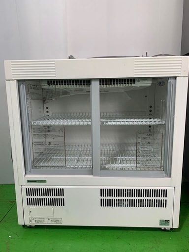 2018年製冷蔵ショーケースと2019年製冷凍ストッカー