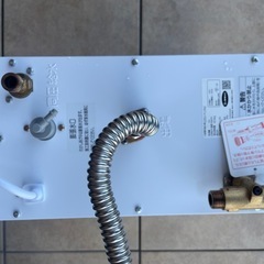 ジャンク品　先止め式小型電気温水器の画像