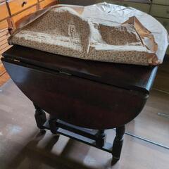 折りたたみテーブル