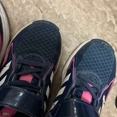 アディダス　お揃い靴　23センチと18センチの画像