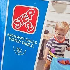 新品ウォーターテーブル STEP2　水遊び　ベビー用品　子供玩具　未開封（コストコ）の画像