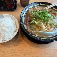 【現在 1 0 代 も活躍中】昼食の大食いバトルで先輩に勝てたら...