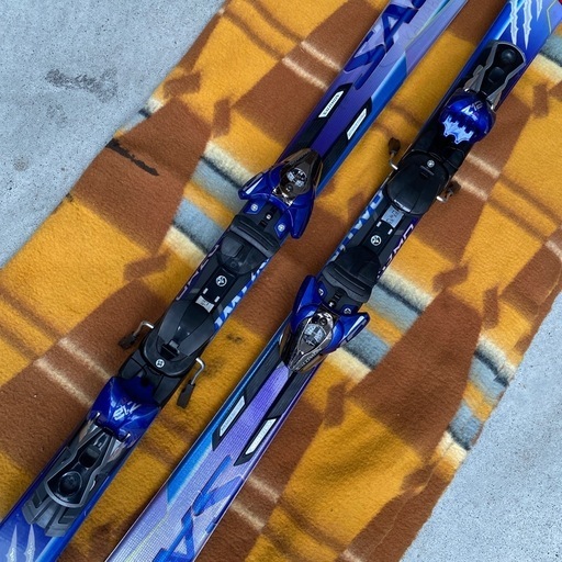 スキー板　　サロモン162cm